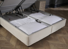 Afbeelding in Gallery-weergave laden, Floraya - Boxspring Princess - Velvet Beige - 140/160/180x200 cm - Incl. Montage
